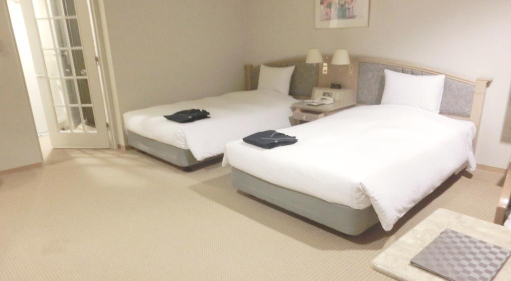 Hotel Cypress קארויזאווה מראה חיצוני תמונה