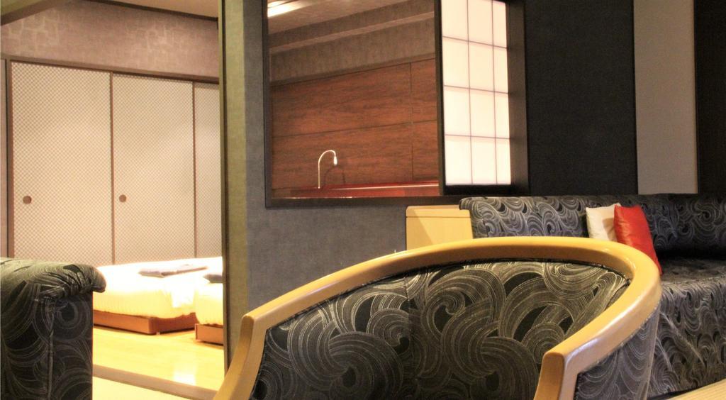 Hotel Cypress קארויזאווה מראה חיצוני תמונה
