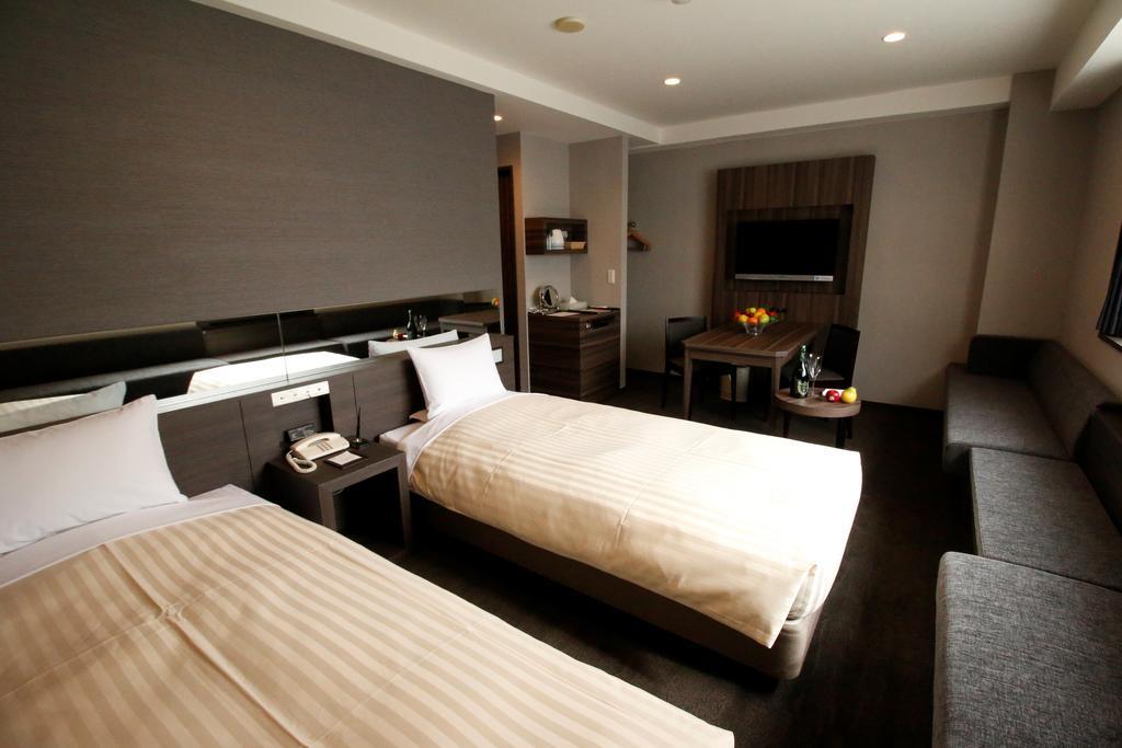 Hotel Cypress קארויזאווה מראה חיצוני תמונה